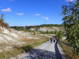 auf dem Weg in die Grube