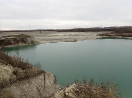 der Wasserspiegel vom See hat sich normaliesiert und die provisorische Pumpe ist auch wieder abgebaut worden